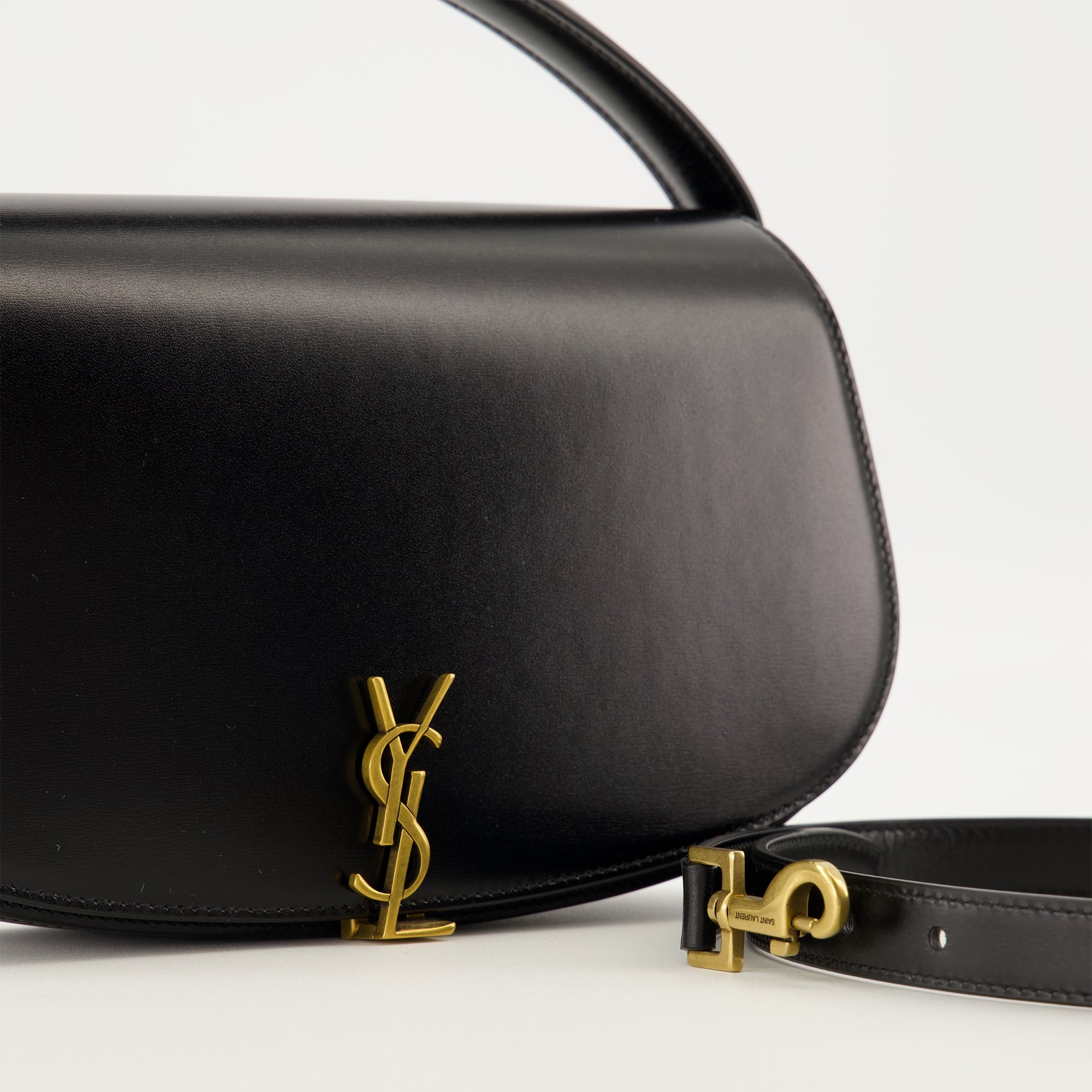 Image de l'article Sac Voltaire de la marque Saint Laurent pour Femme - Saison Automne-Hiver 2025 - Vue détaillée_2