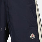 Image de l'article Short de bain à liseré de la marque Moncler pour Homme - Saison Printemps-Été 2025 - Vue détaillée_2