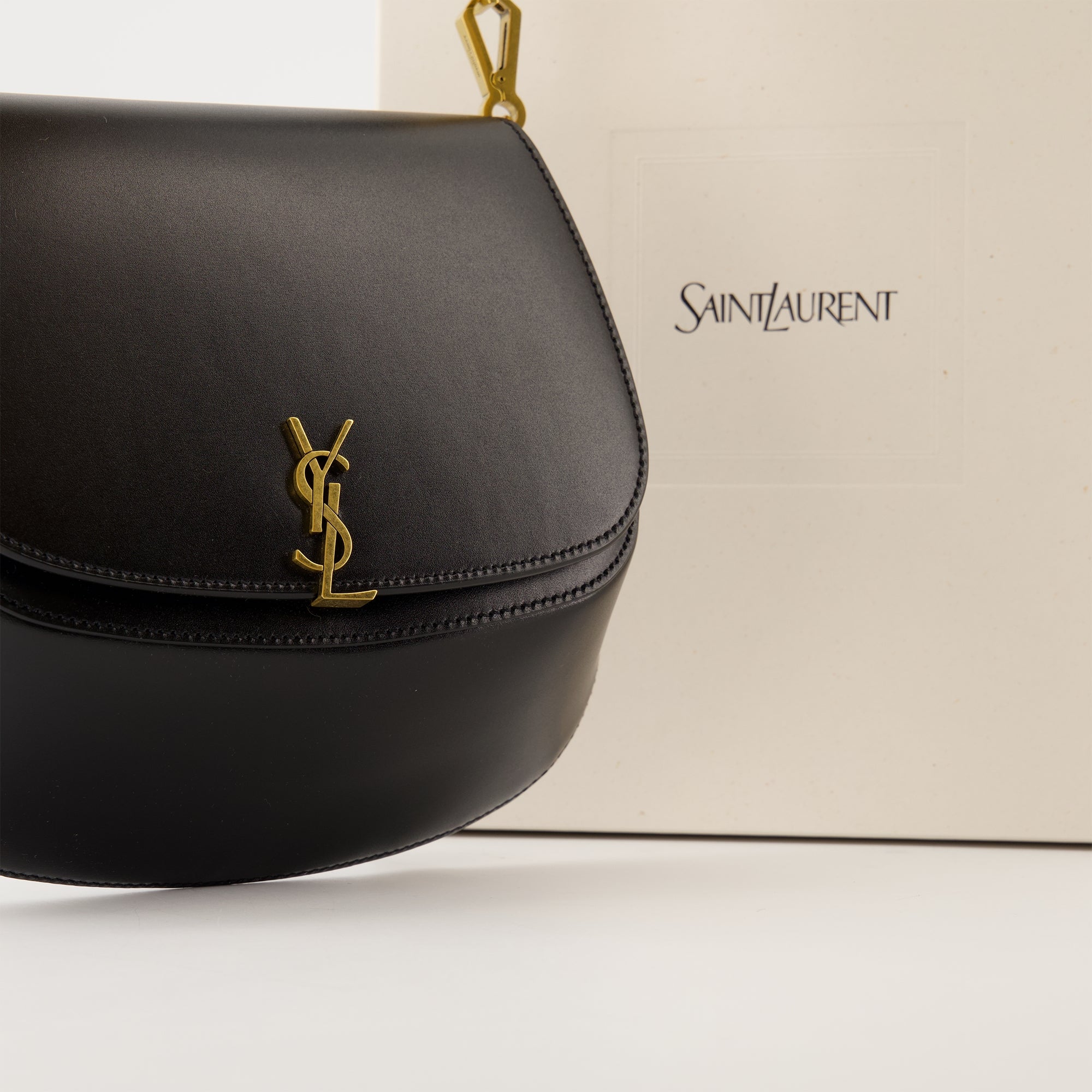 Image de l'article Mini sac Voltaire de la marque Saint Laurent pour Femme - Saison Automne-Hiver 2025 - Vue détaillée_2