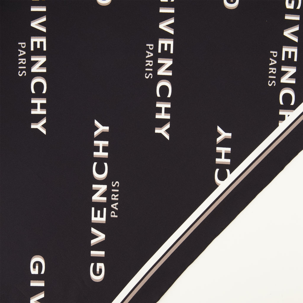 Écharpes, foulards et gants Petit carré en soie Shadow noir Givenchy Noir Femme