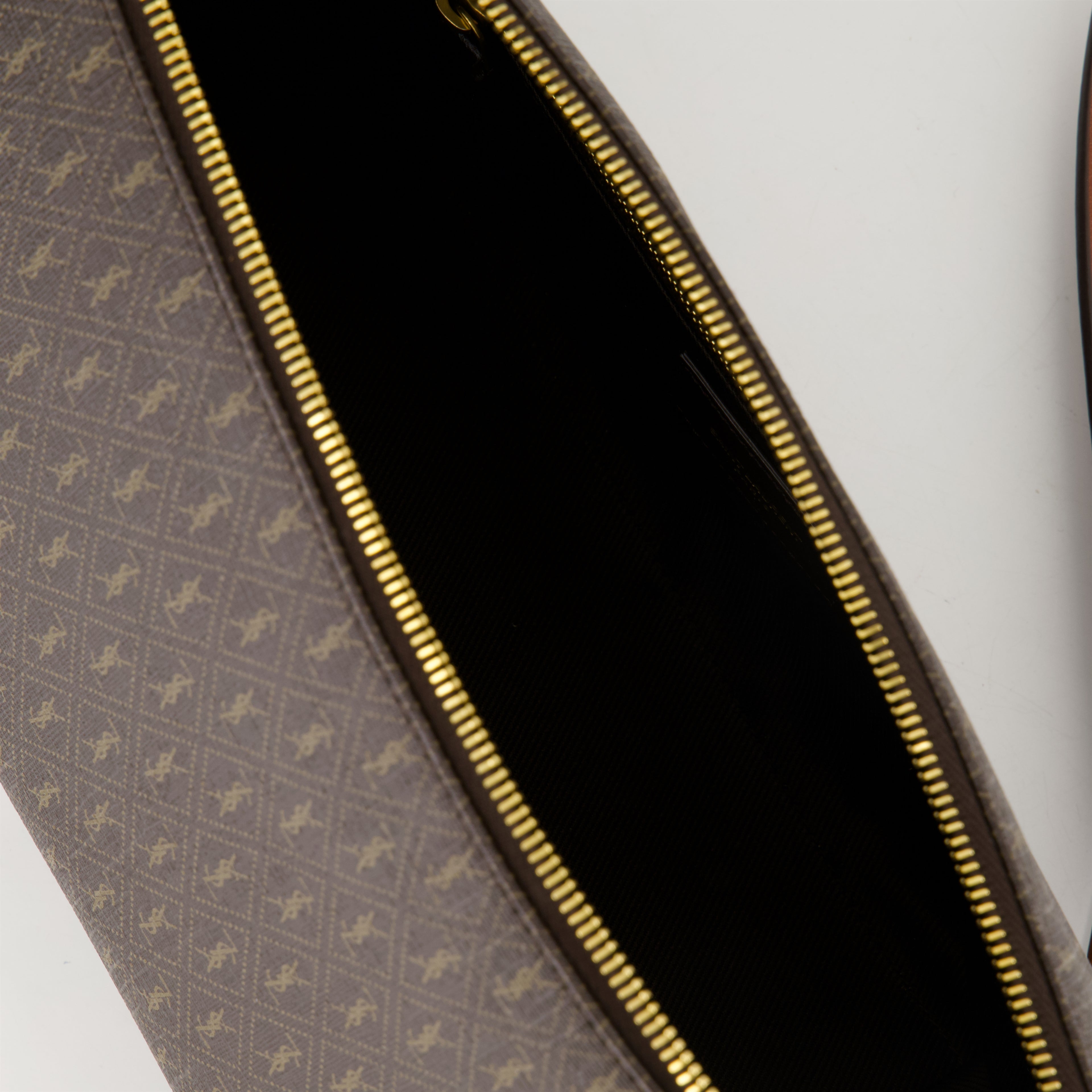 Image of the Saint Laurent Men's Brown Monogram Bag - Spring-Summer 2026 - Detailed View_3