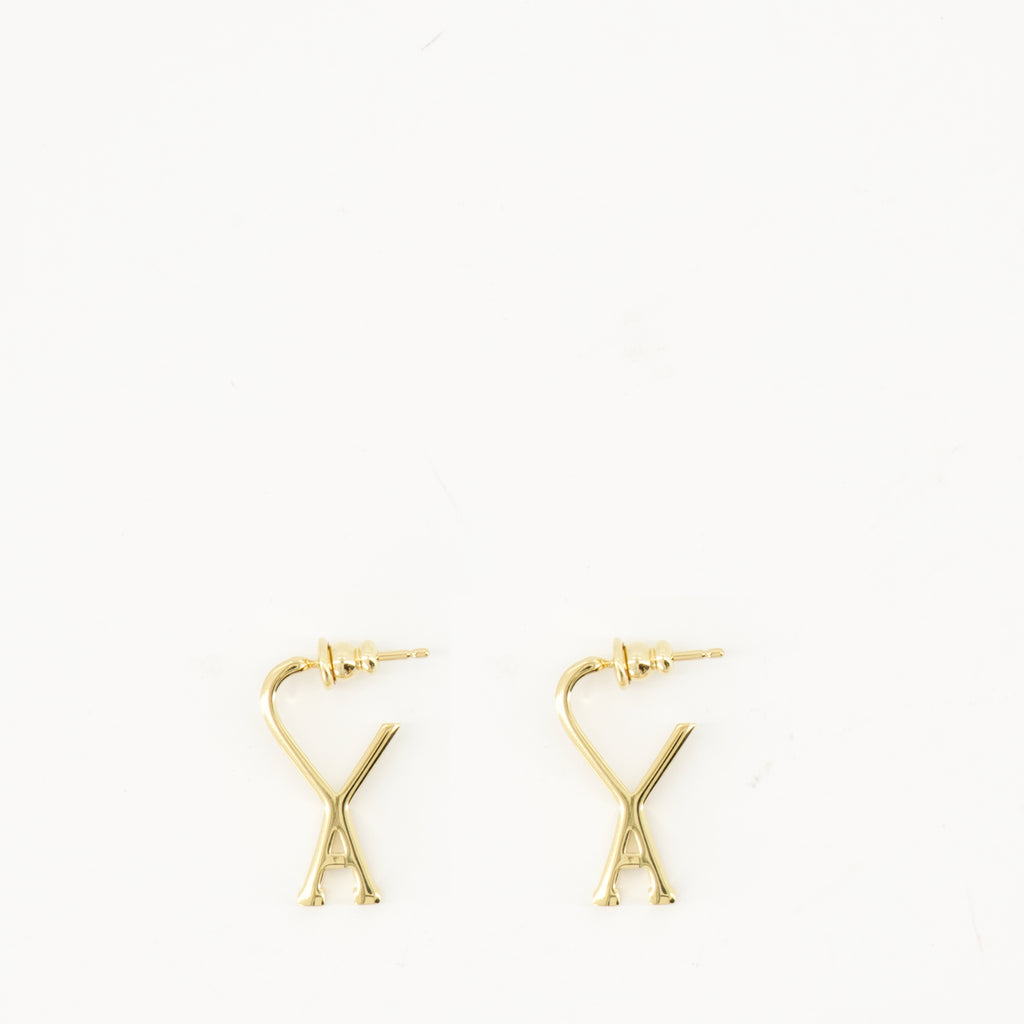 Imagem do artigo Brincos Ami de coração da marca Ami PARIS para Mulher - Temporada Outono-Inverno 2025 - Vista Frontal