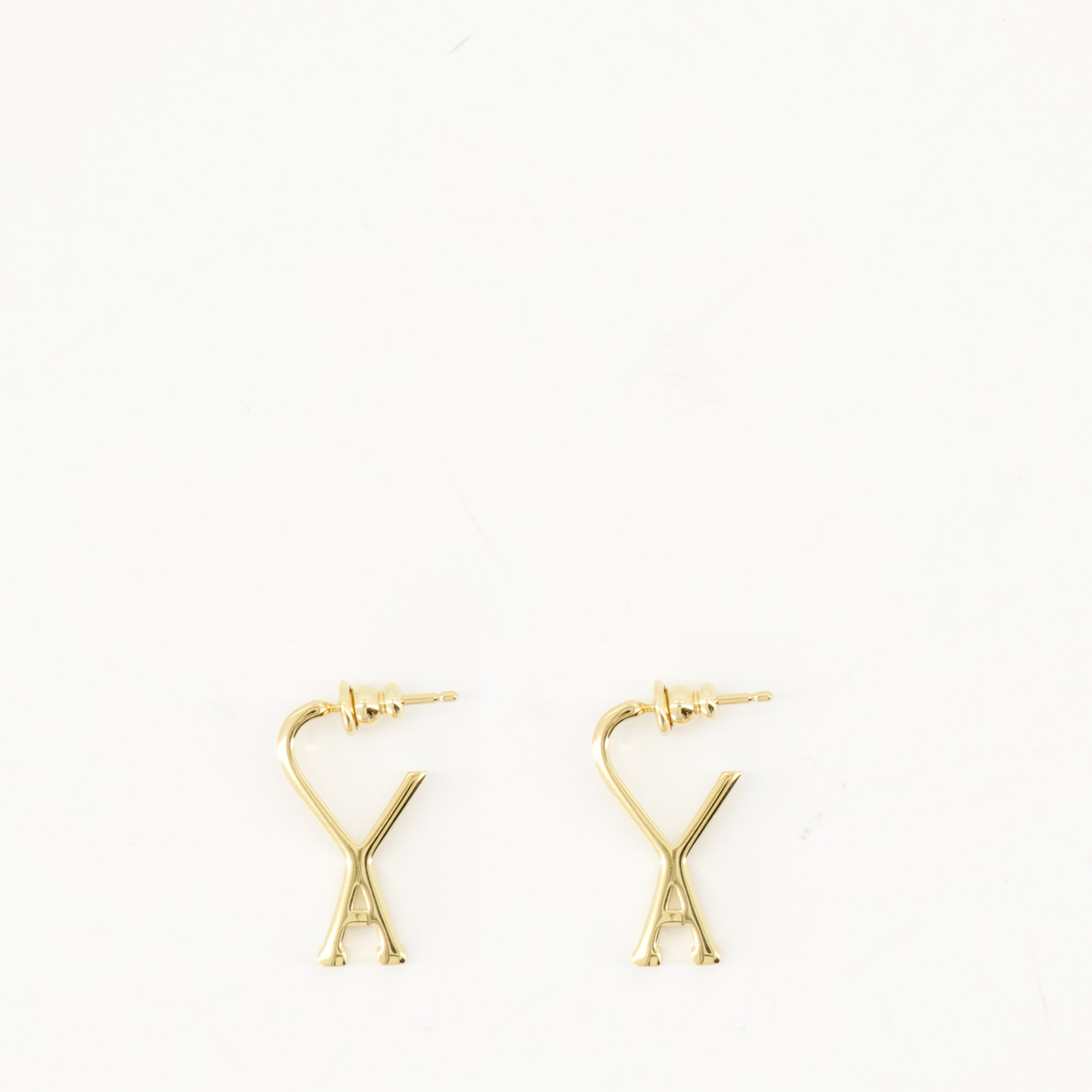 Image de l'article Boucles d'oreilles Ami de coeur de la marque Ami PARIS pour Femme - Saison Automne-Hiver 2025 - Vue de Face