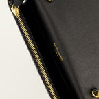 Sacs à main et épaule Portafoglio Cassandre con Catena in Pelle Graine Nera Saint Laurent Noir Femme