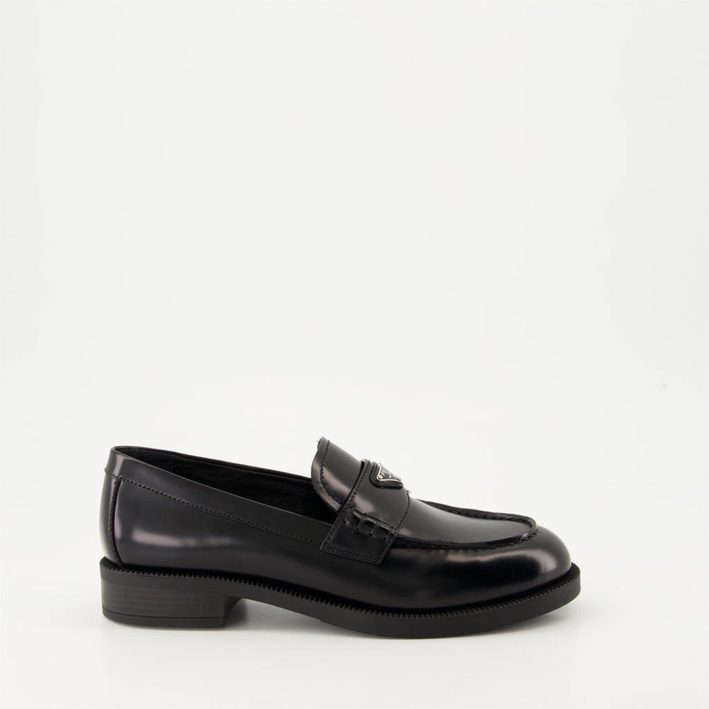 Mocassins Mocassins en cuir brossé Prada Noir Femme