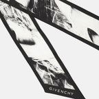 Image de l'article Bandeau en soie de la marque Givenchy pour Femme - Saison Automne-Hiver 2025 - Vue détaillée_2