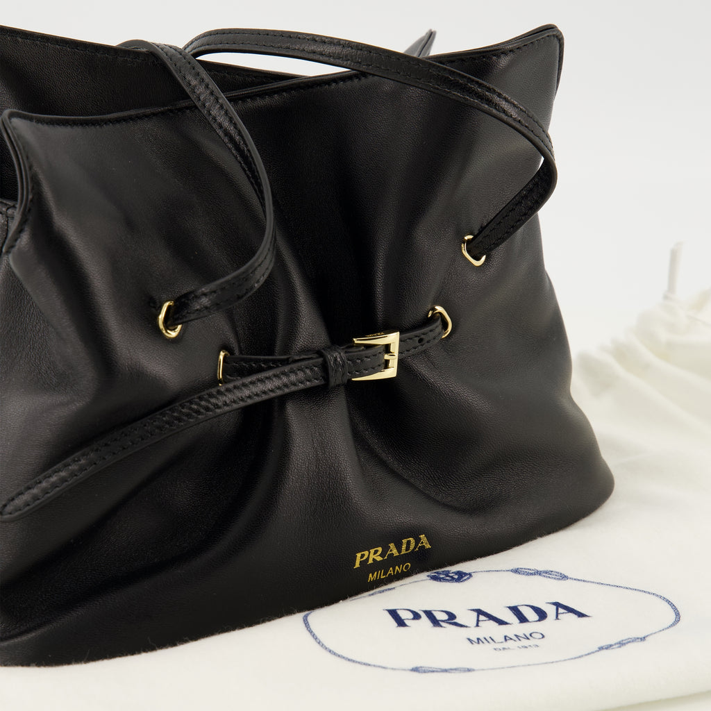 Image de l'article Petit sac Dada en cuir noir de la marque Prada pour Femme - Saison Automne-Hiver 2025 - Vue détaillée_2