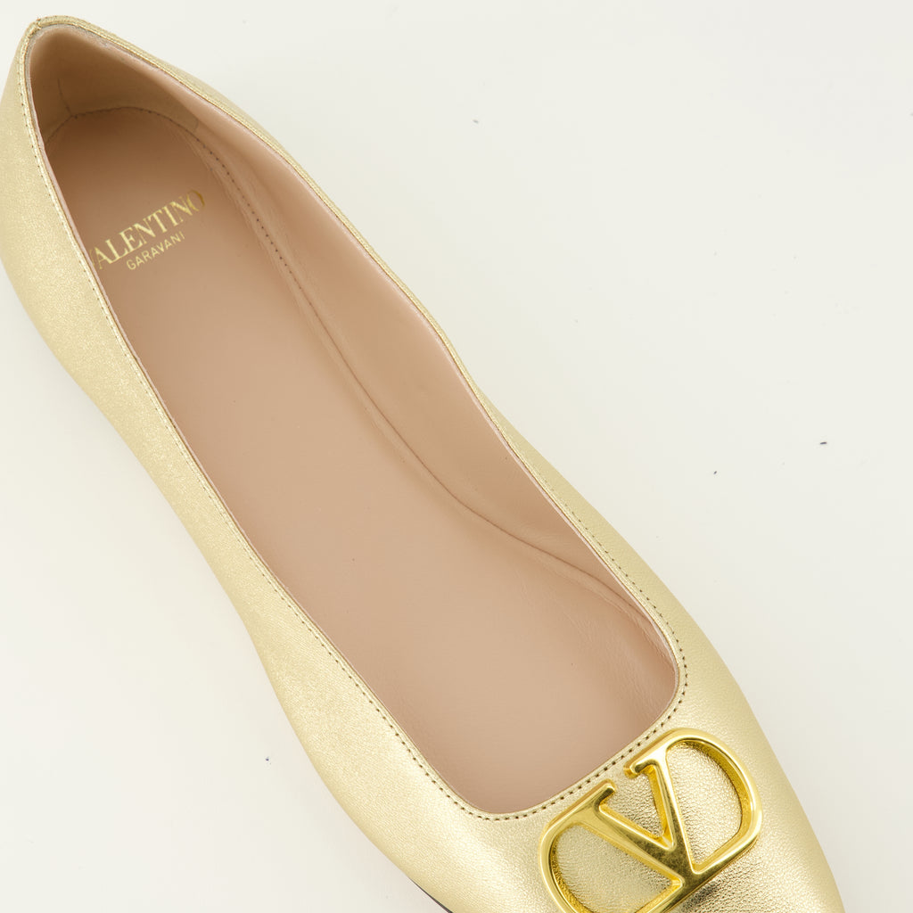 Chaussures plates VLogo Nappa Leather Ballerinas Valentino Garavani Doré Femme