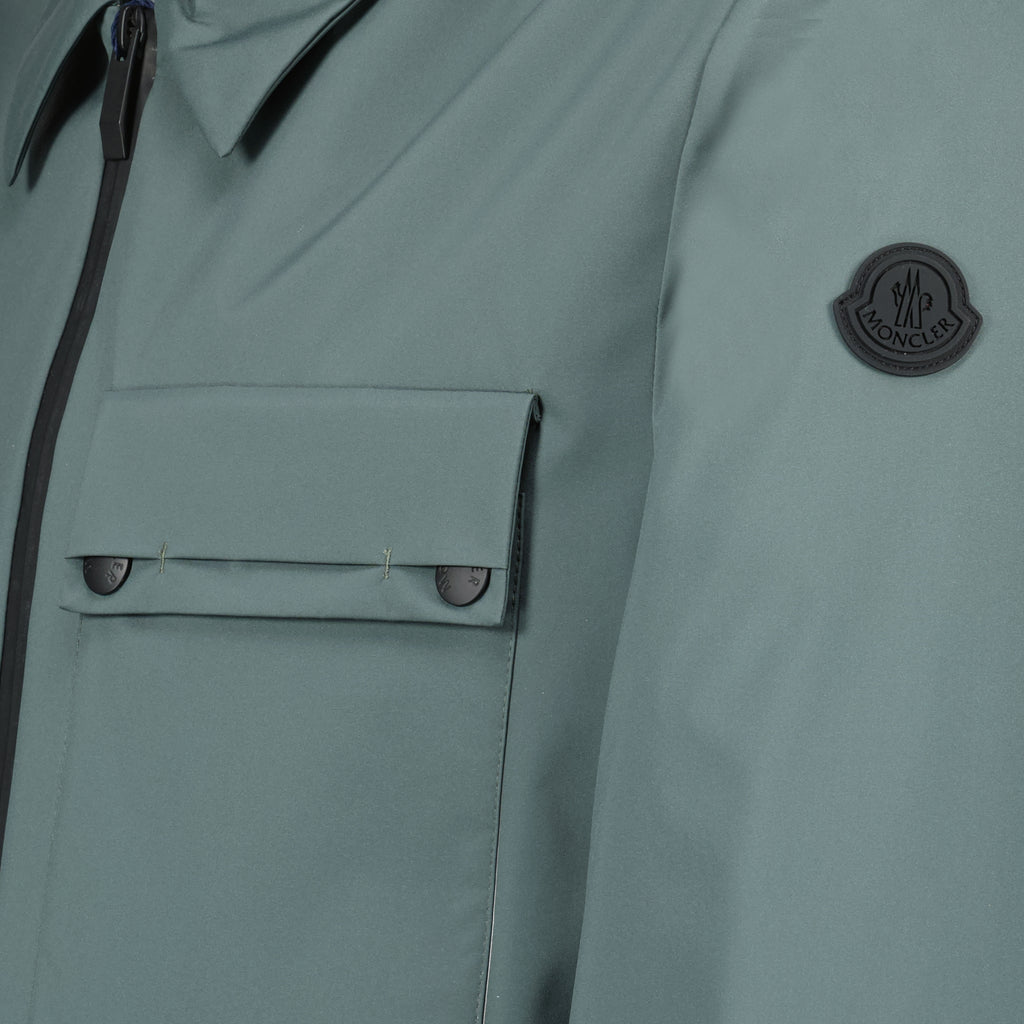 Image de l'article Veste Tortisse verte en nylon de la marque Moncler pour Homme - Saison Printemps-Été 2024 - Vue détaillée_1