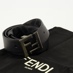 Imagem do cinto reversível preto FF Squared da marca Fendi para Homem - Temporada Outono-Inverno 2025 - Vista Detalhada 5