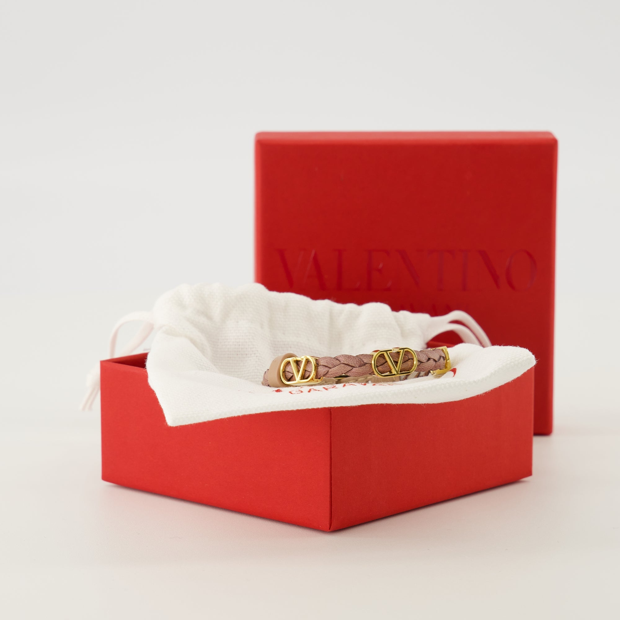 Image de l'article Bracelet en cuir Vlogo rose de la marque Valentino Garavani pour Femme - Saison Printemps-Été 2026 - Vue détaillée_3