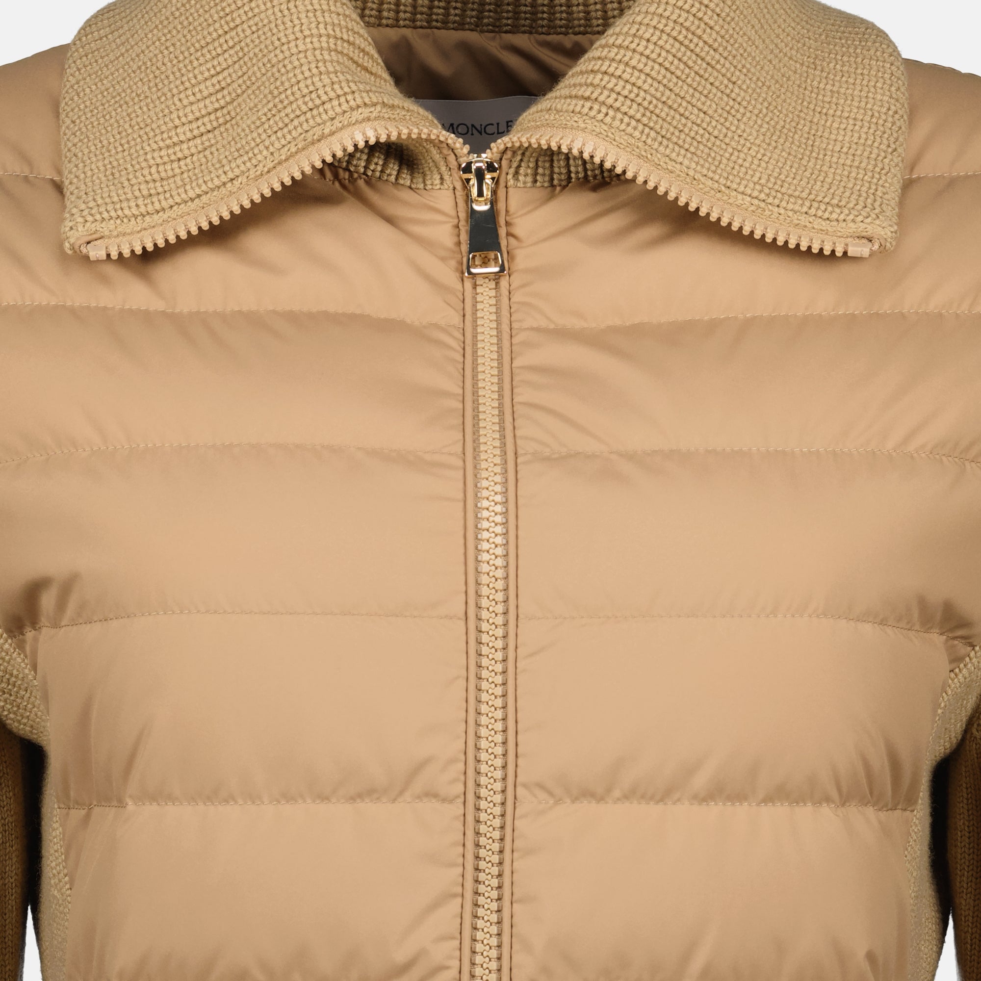 Image de l'article Cardigan bi-matière beige de la marque Moncler pour Femme - Saison Printemps-Été 2026 - Vue détaillée_2