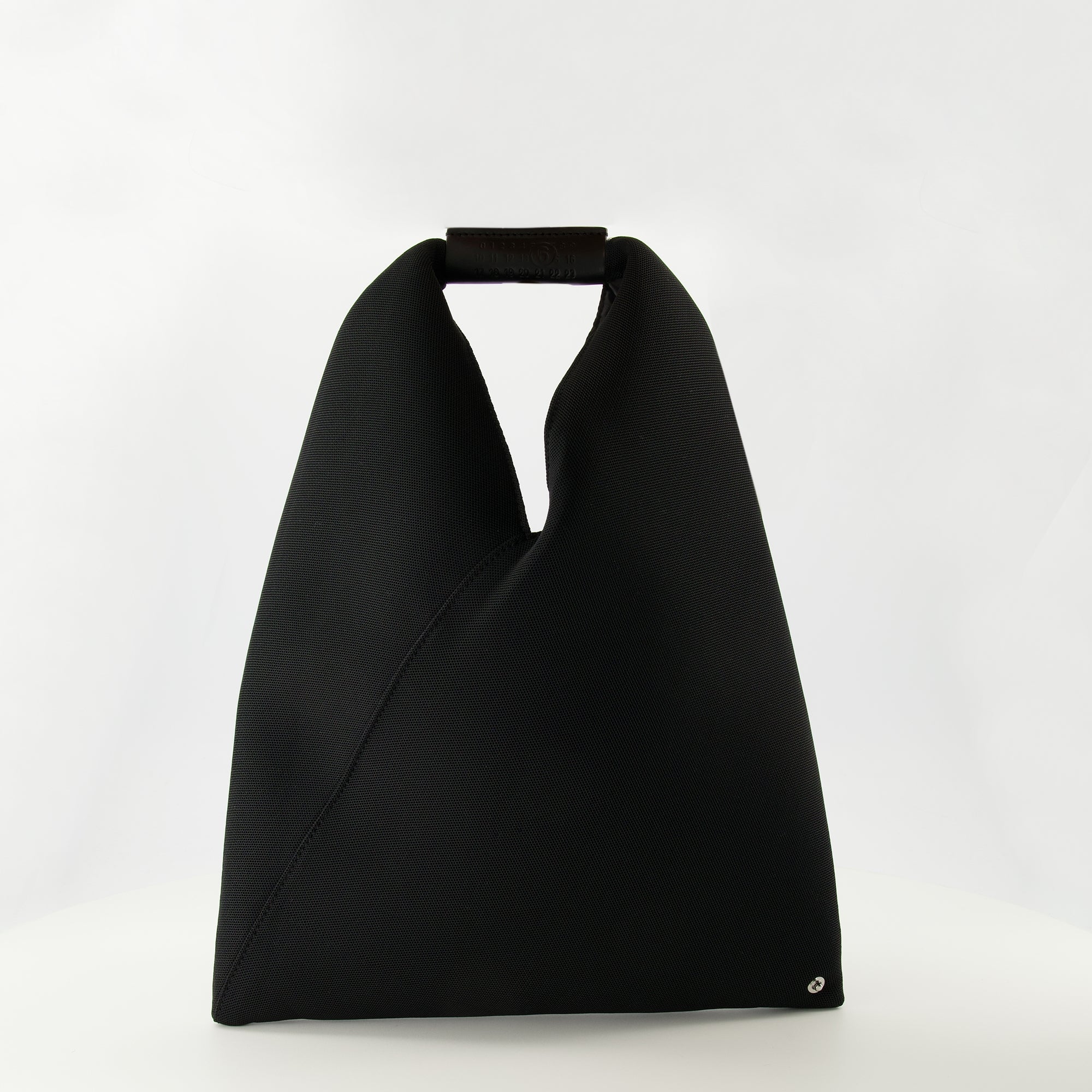 Image de l'article Sac Japanese petit noir de la marque Mm6 pour Femme - Saison Printemps-Été 2026 - Vue de Face