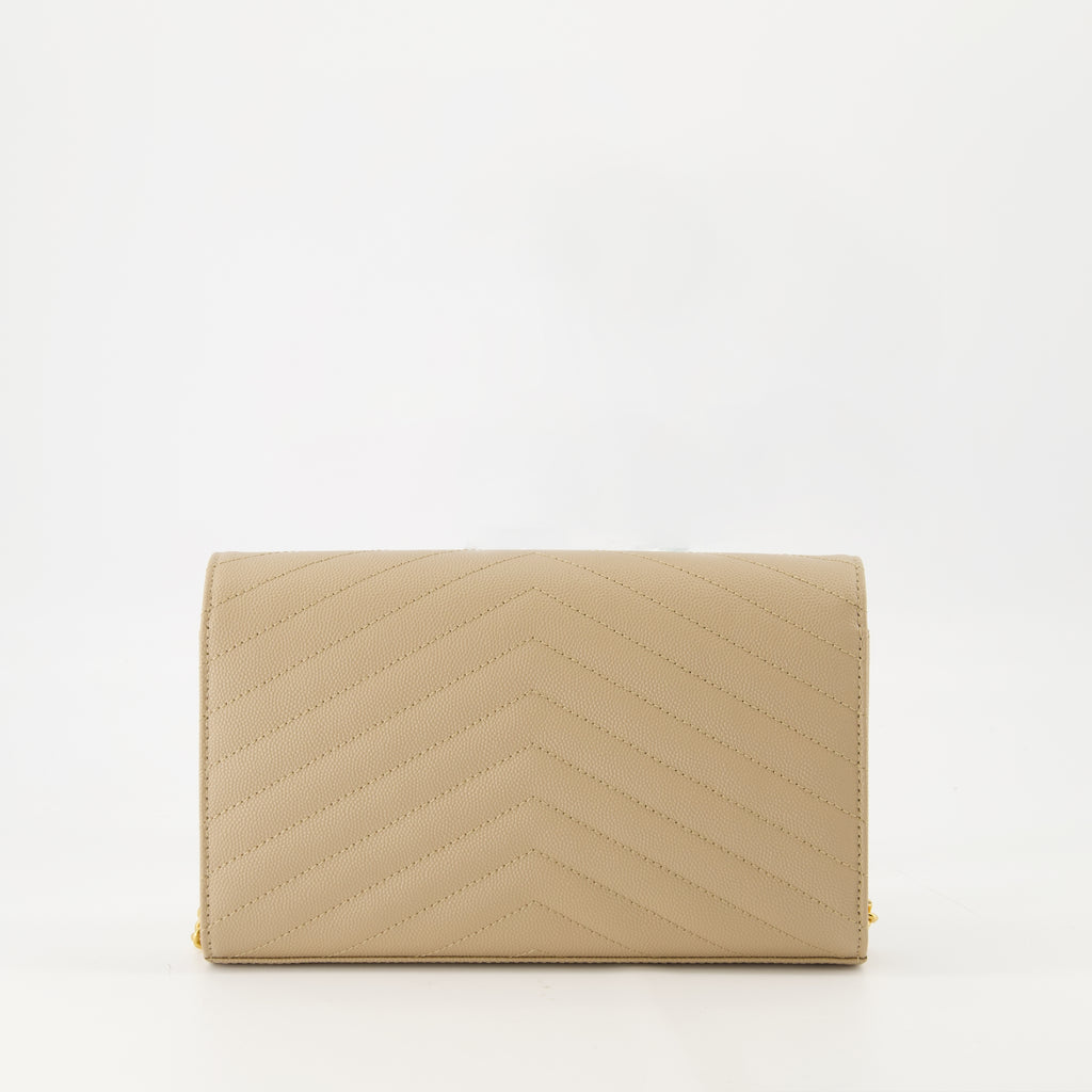 サンローランブランドの女性用カサンドルチェーン財布の画像 - 2025年秋冬シーズン - 後ろのビュー