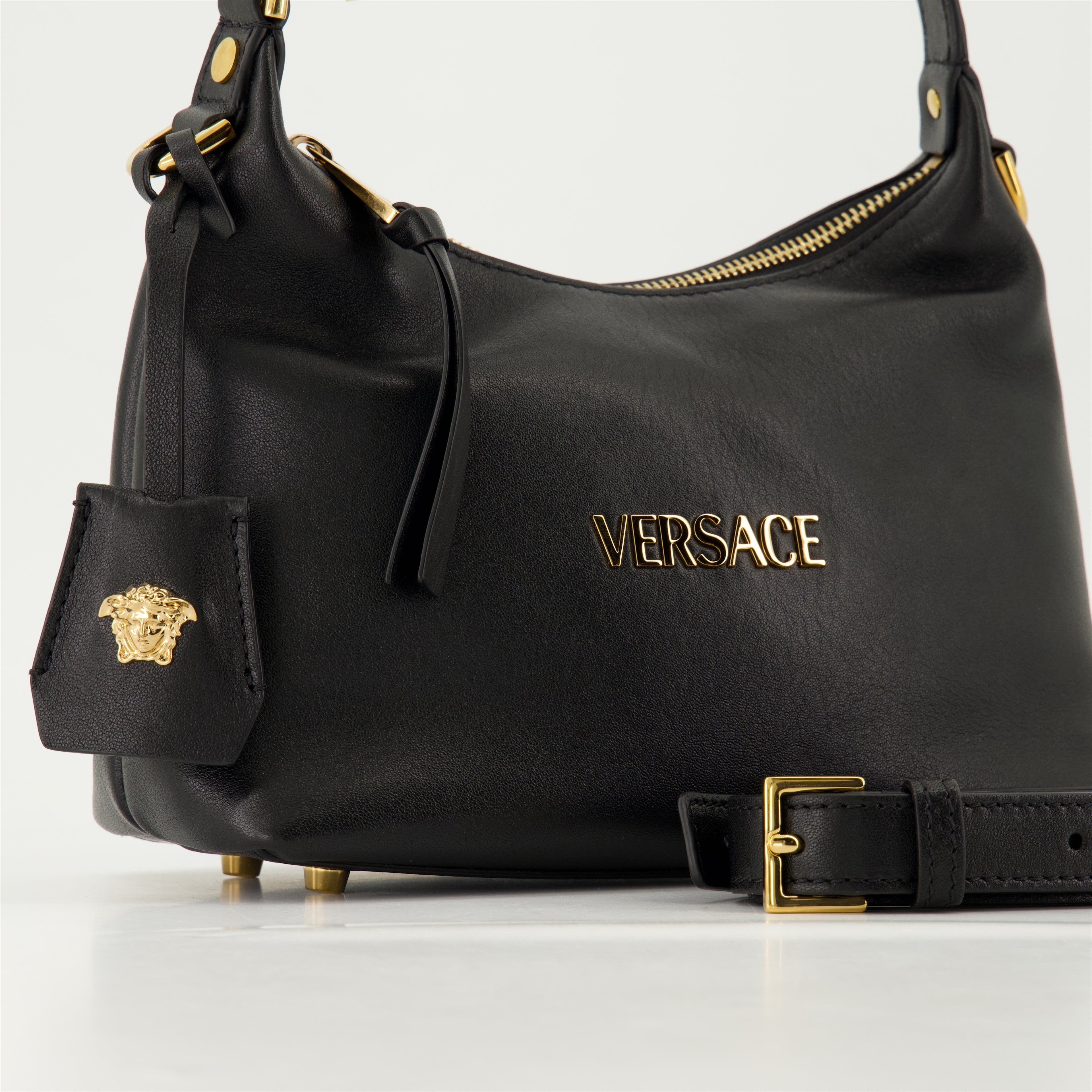ハンドバッグ・ショルダーバッグ ホーボーバッグ Versace 黒 Femme
