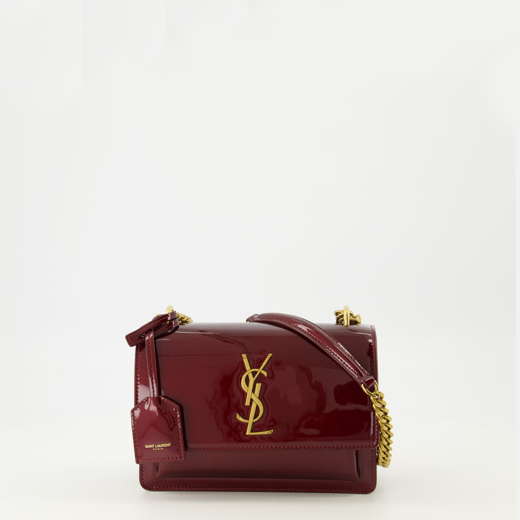 Imagem da bolsa Sunset em couro verniz bordô da marca Saint Laurent para Mulher - Temporada Outono-Inverno 2025 - Vista Frontal