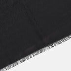 Image de l'article Carré en soie et laine de la marque Saint Laurent pour Homme - Saison Automne-Hiver 2025 - Vue détaillée_3