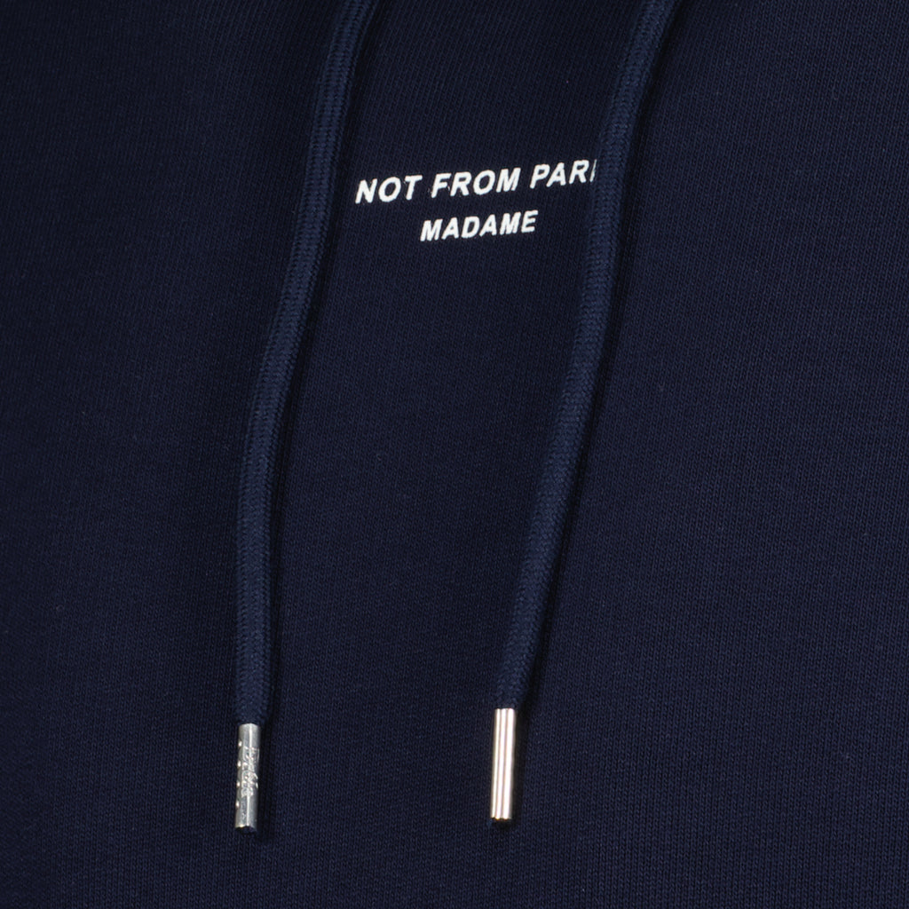 Immagine della Felpa con Cappuccio Slogan Classica Blu Navy del marchio Drole De Monsieur per Uomo - Stagione Primavera-Estate 2026 - Vista Dettagliata_2