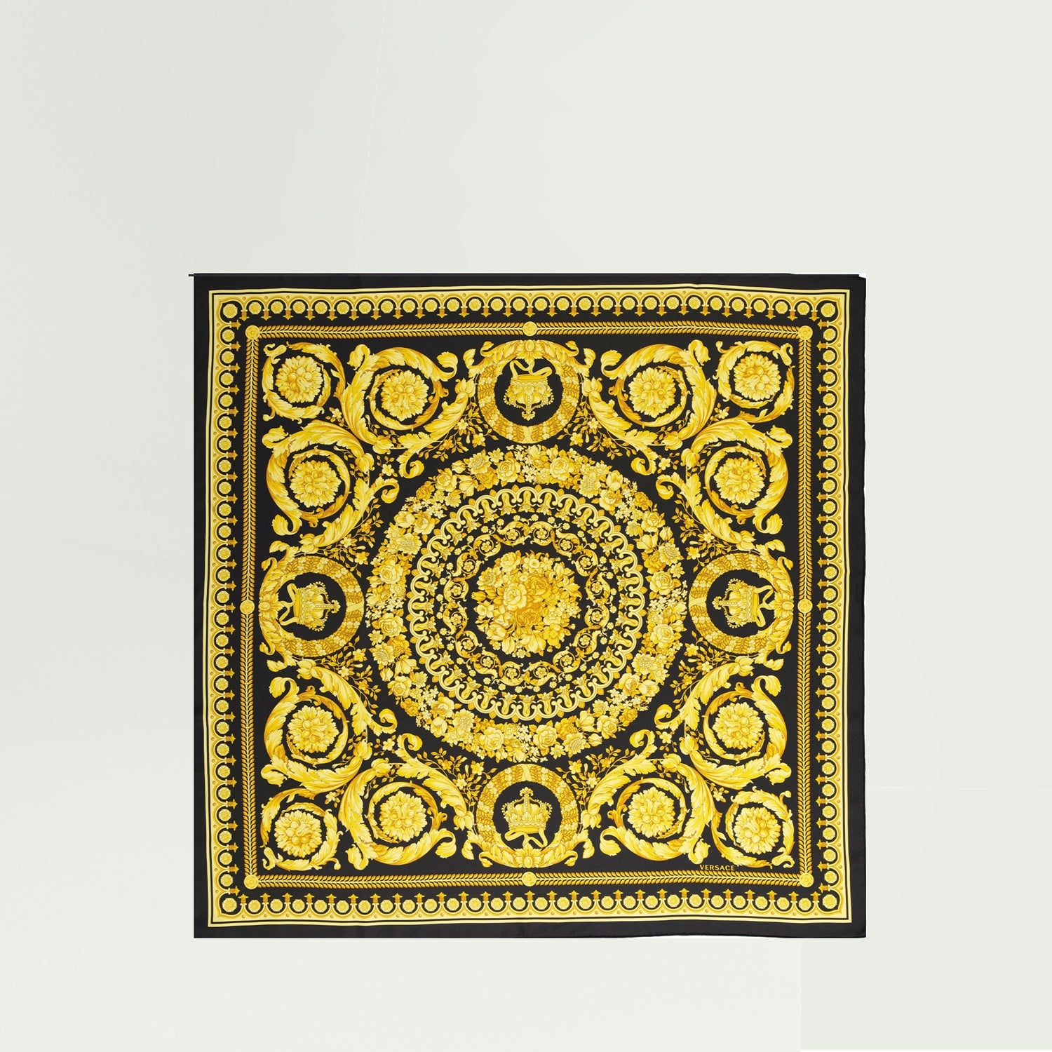 Écharpes, foulards et gants Foulard en soie Versace Jaune Femme