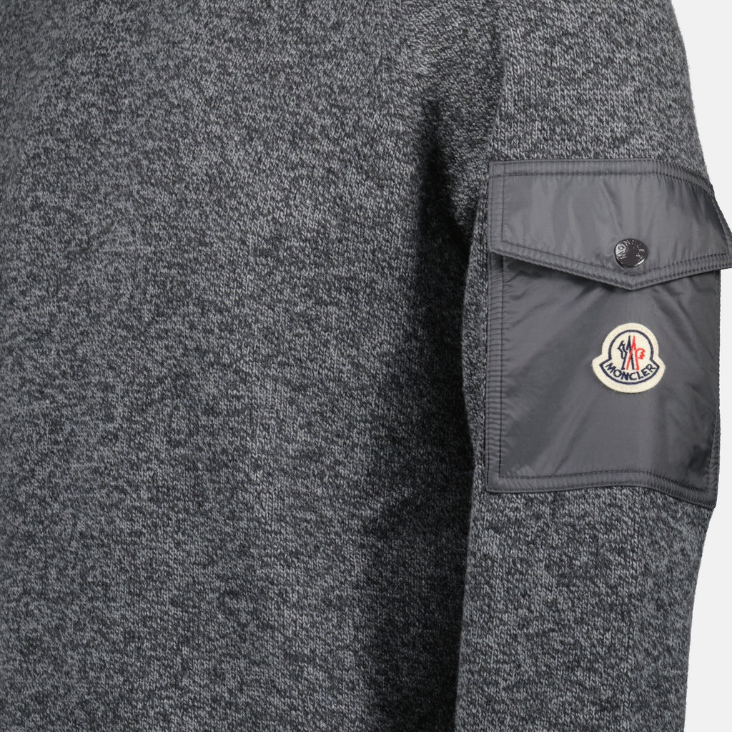 Bild des Moncler Herrenpullovers aus Wolle und Kaschmir - Herbst-Winter 2025 - Detailansicht_1