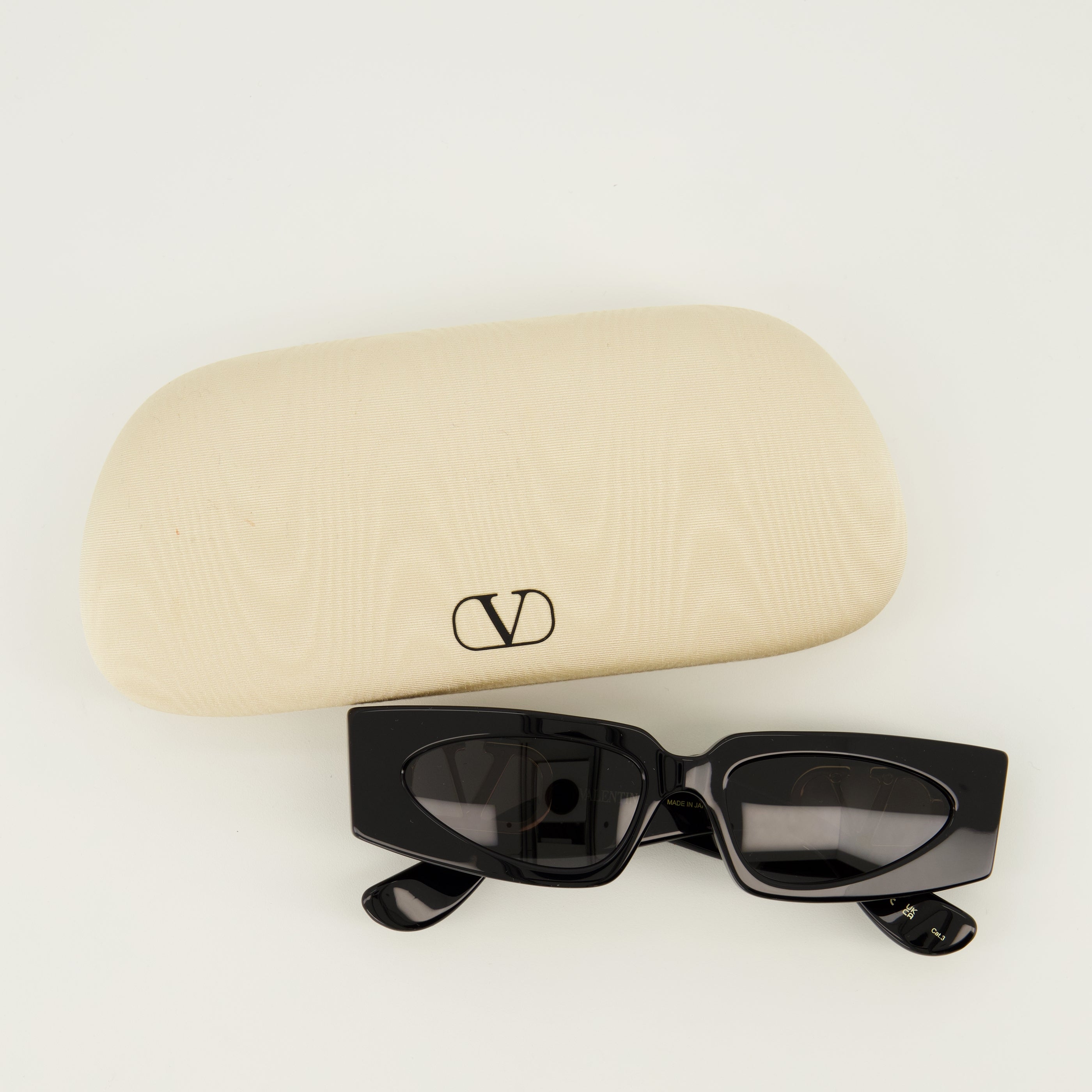 Lunettes VLogo Black Sunglasses Valentino Garavani Noir Femme