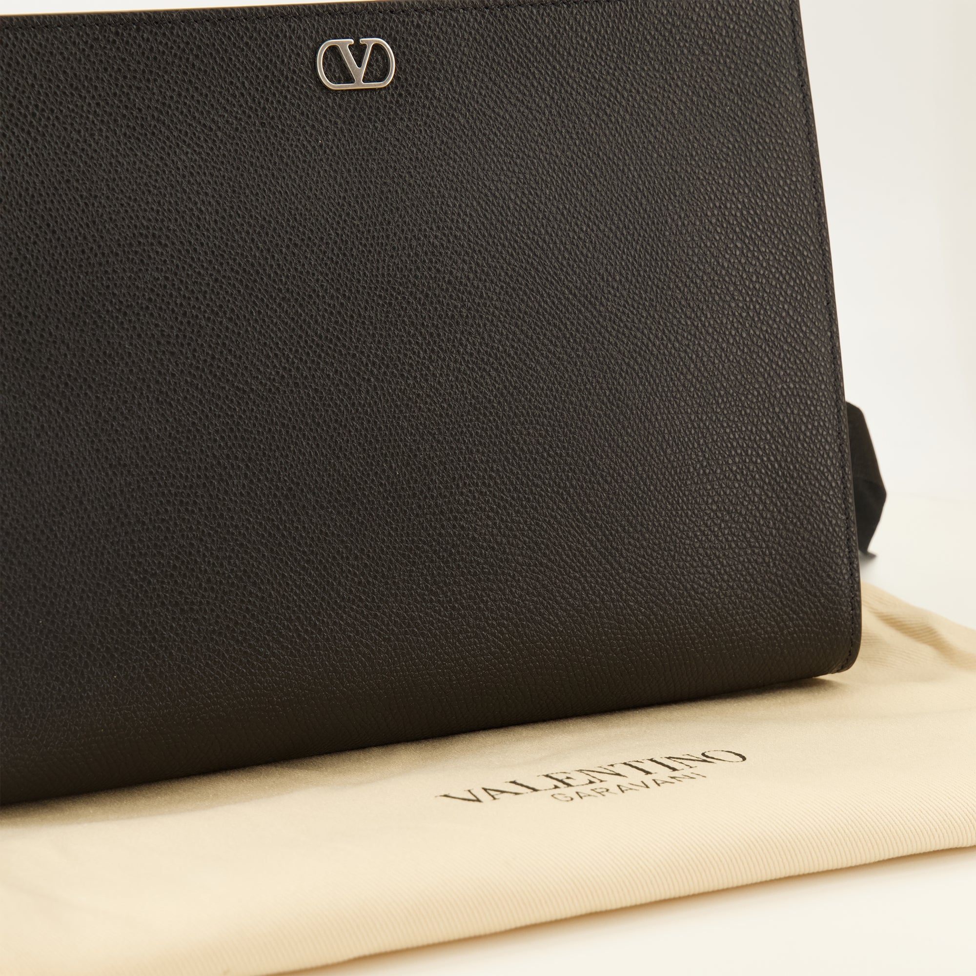 Pochettes Pieza en Cuero Negro VLogo Valentino Garavani Noir Homme