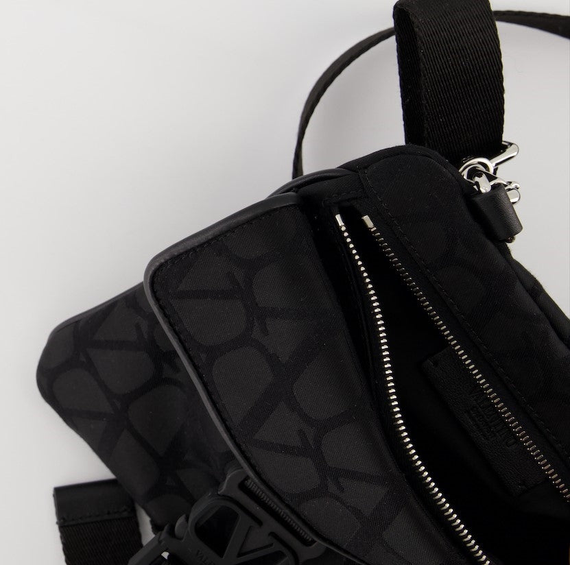 クロスボディバッグ VLogoキャンバスバッグ Valentino Garavani 黒 Homme