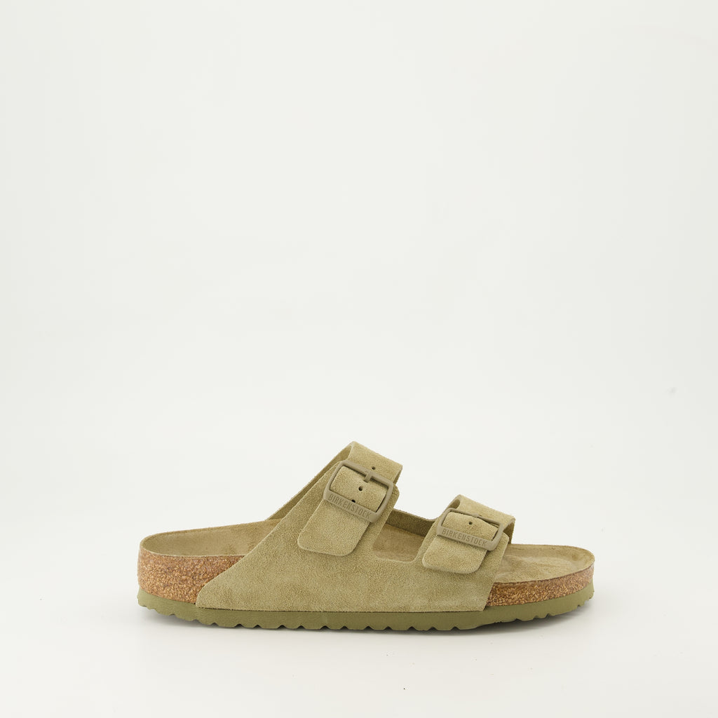 Chaussures ouvertes Claquettes Arizona Birkenstock Kaki Unisexe