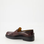 Imagem dos mocassins em pele da marca Tod's para Mulheres - Temporada Outono-Inverno 2025 - Vista traseira a três quartos direita