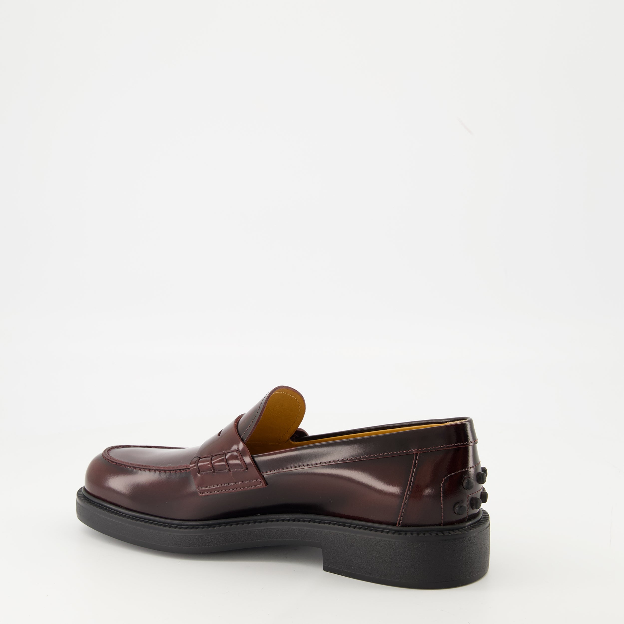 Image de l'article Mocassins en cuir de la marque Tod's pour Femme - Saison Automne-Hiver 2025 - Vue trois quarts arrière droite