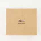 Image of the Ami heart cardholder by the brand Ami PARIS for Unisex - Autumn-Winter 2025 - Detailed View_3