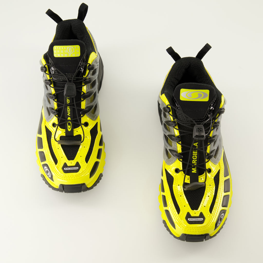 Image de l'article Baskets Salomon x MM6 de la marque Mm6 pour Femme - Saison Automne-Hiver 2025 - Vue de dessus paire de chaussure