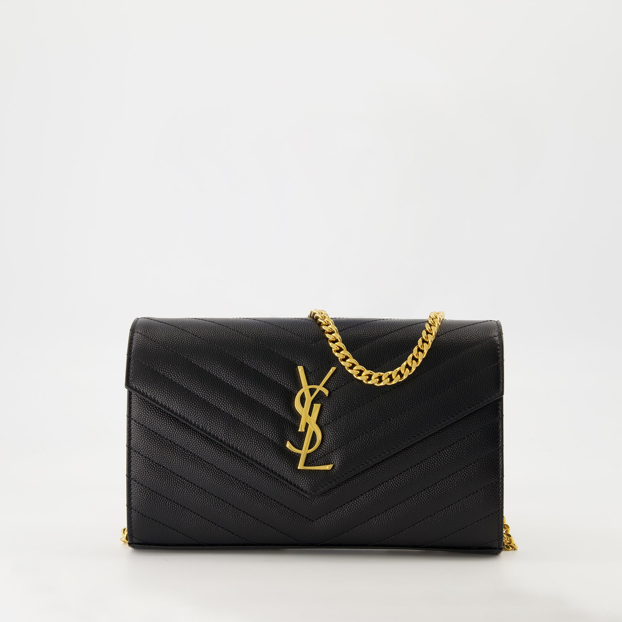 セント・ローレントの女性用カサンドルチェーン財布の画像 - 2025年秋冬シーズン - 正面ビュー