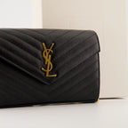 Immagine del portafoglio Cassandre a catena del marchio Saint Laurent per Donna - Collezione Autunno-Inverno 2025 - Vista Dettagliata_2