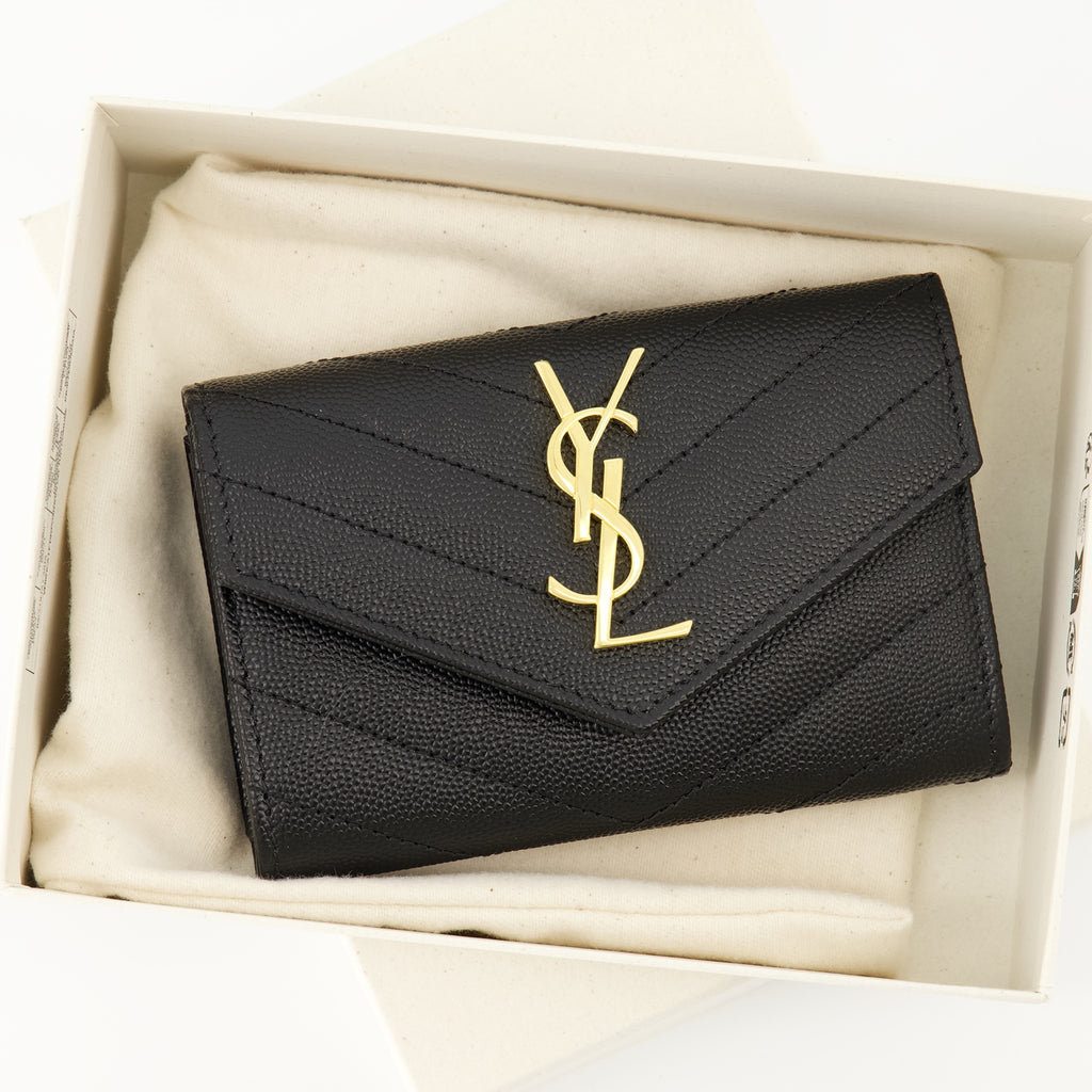 Image de l'article Portefeuille Cassandre de la marque Saint Laurent pour Femme - Saison Automne-Hiver 2025 - Vue détaillée_2