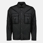 Image de l'article Surchemise en Re-Nylon noir de la marque Prada pour Homme - Saison Printemps-Été 2026 - Vue de Face