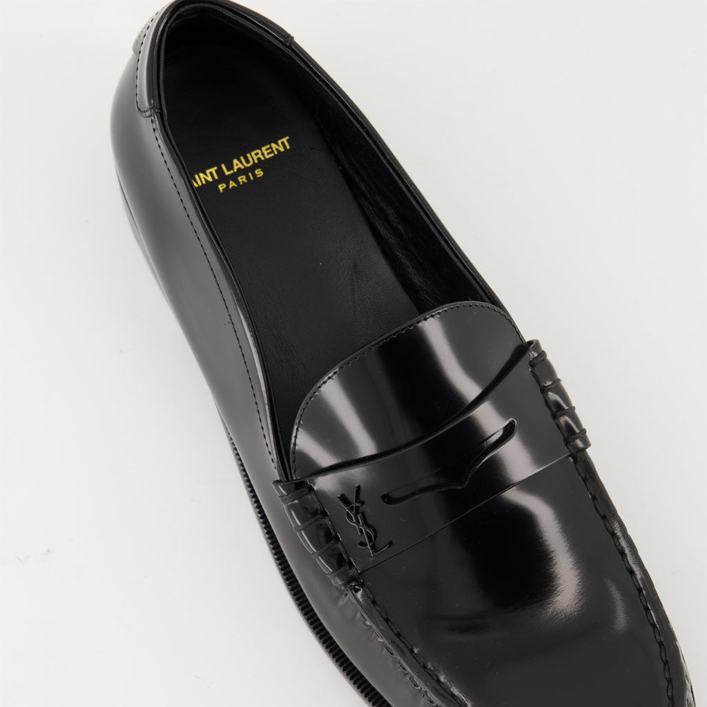 Mocassins Mocassins en cuir verni Saint Laurent Noir Homme