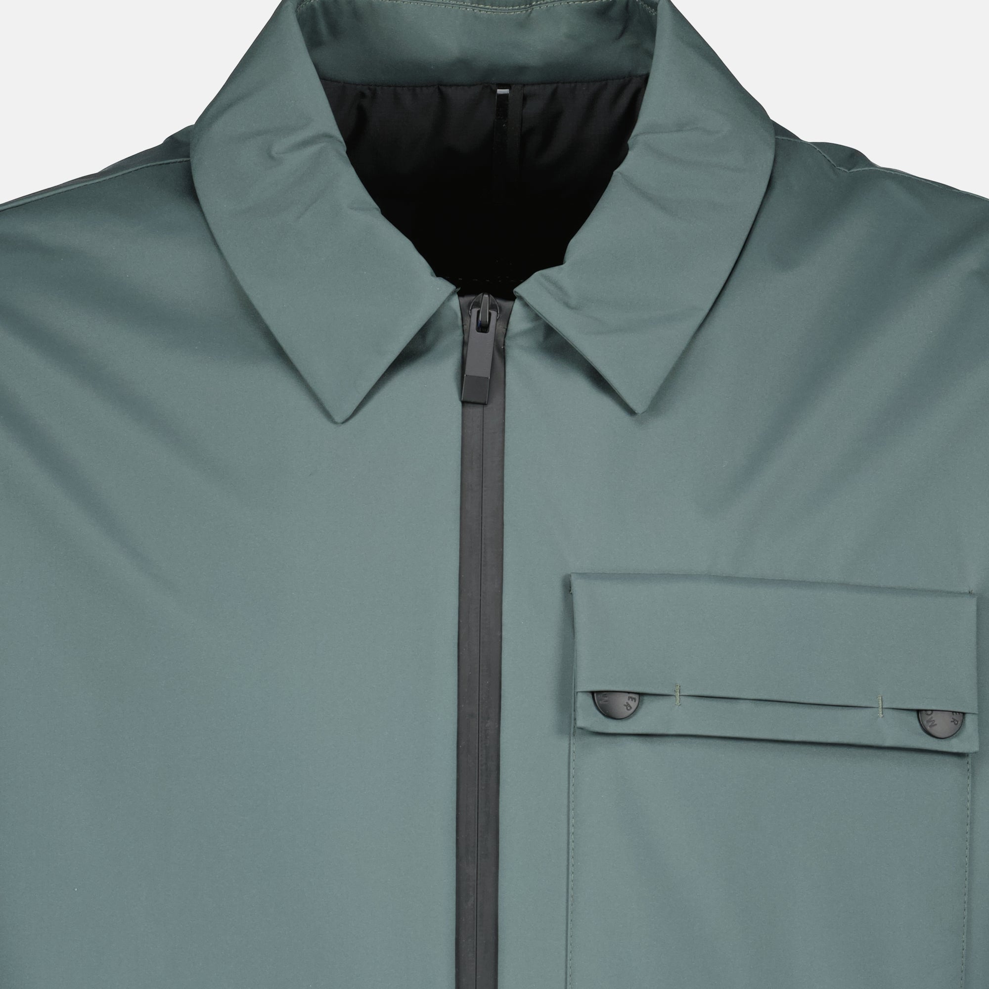 Image de l'article Veste Tortisse verte en nylon de la marque Moncler pour Homme - Saison Printemps-Été 2024 - Vue détaillée_2