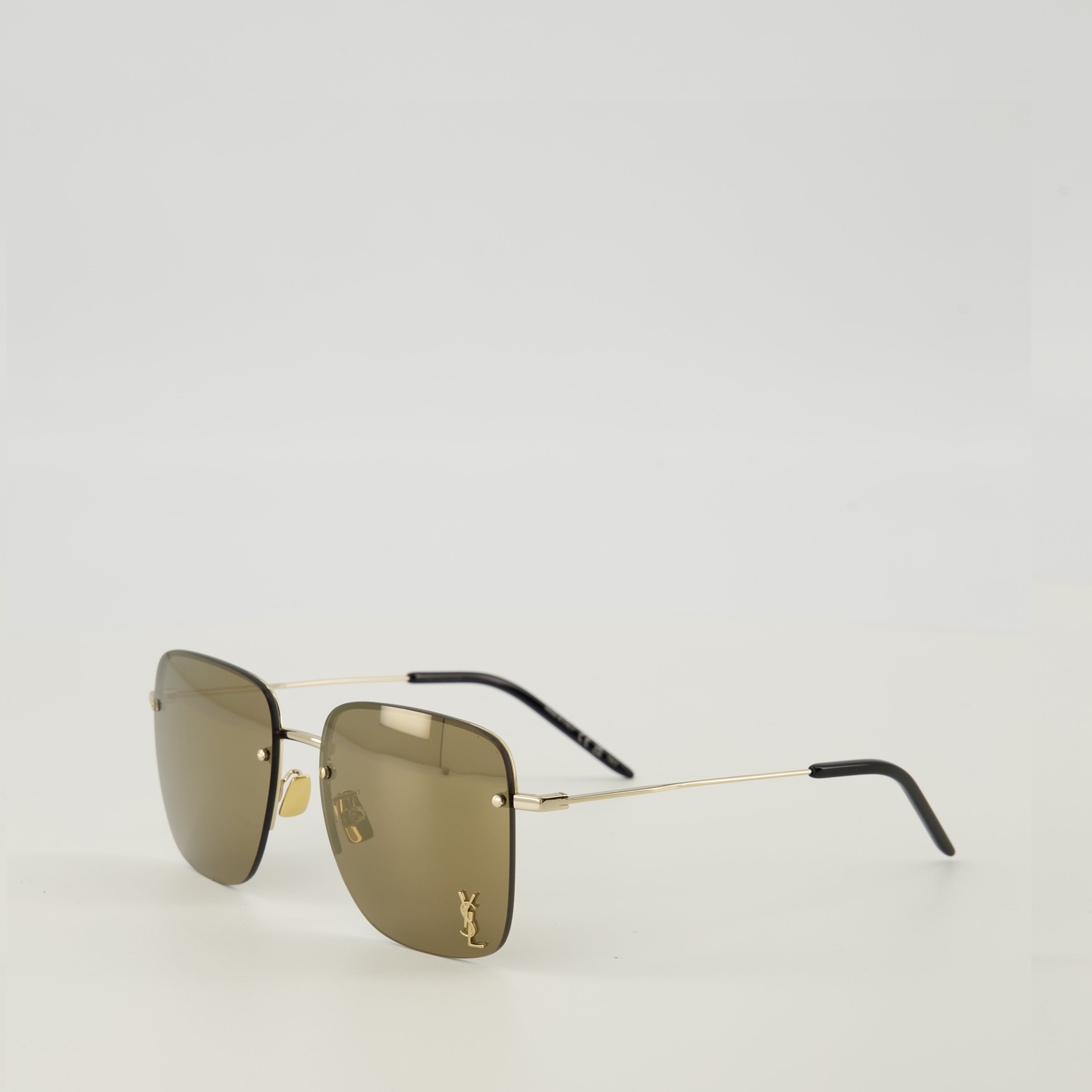 Image de l'article Lunettes de soleil SL312 M doré de la marque Saint Laurent pour Unisex - Saison Printemps-Été 2026 - Vue de Dos