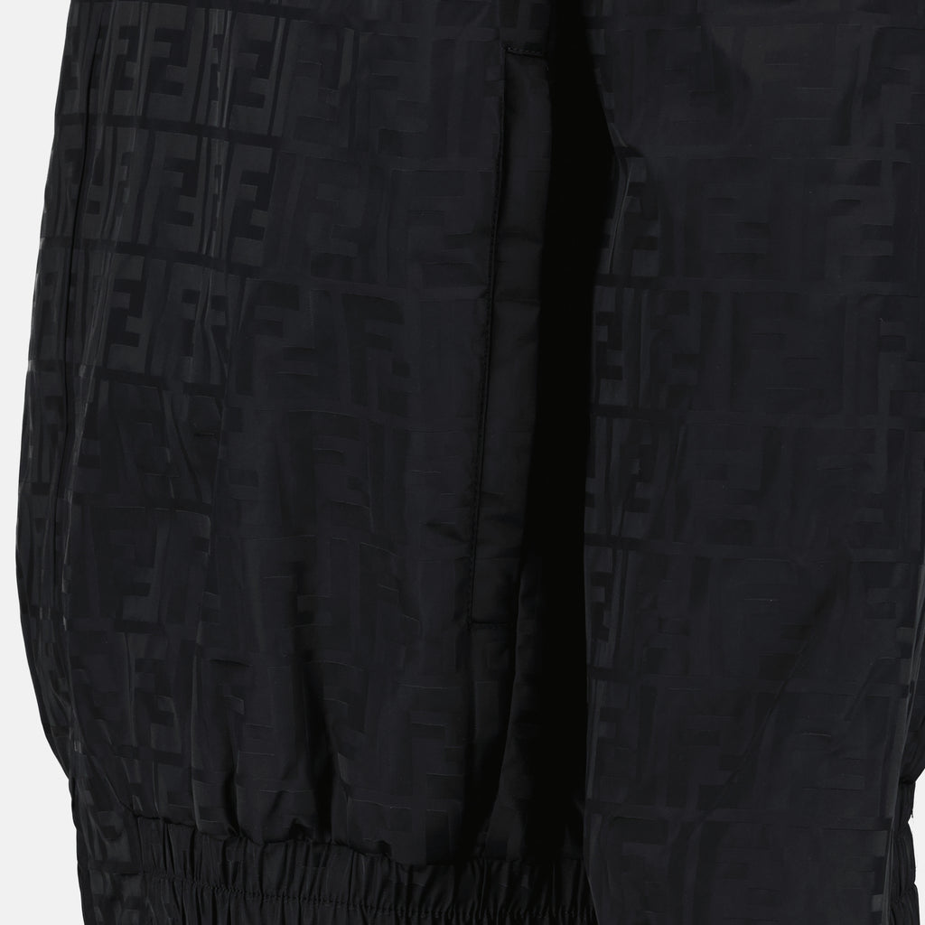 Imagen del Bomber de nylon de la marca Fendi para Hombre - Temporada Otoño-Invierno 2025 - Vista Detallada_2