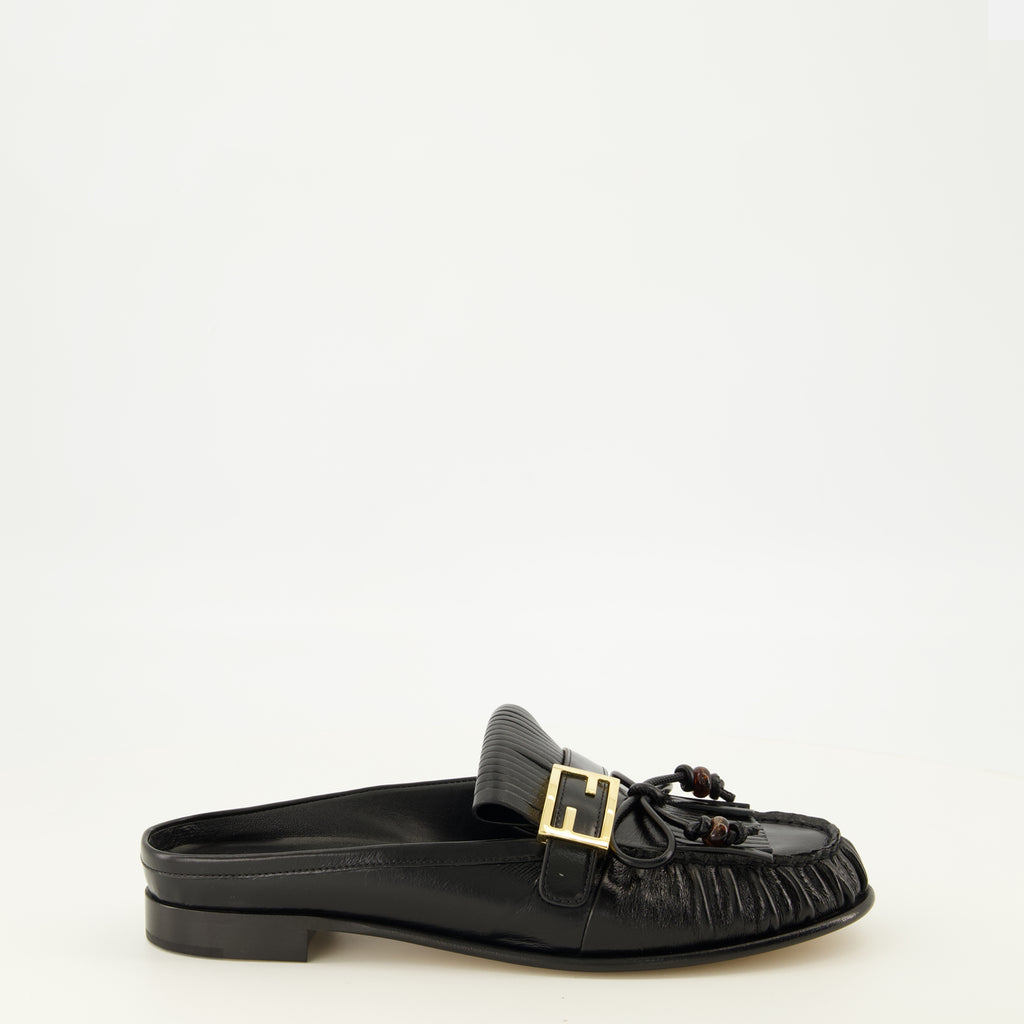 Chaussures ouvertes 블랙 가죽 바게트 뮬즈 Fendi Noir Femme