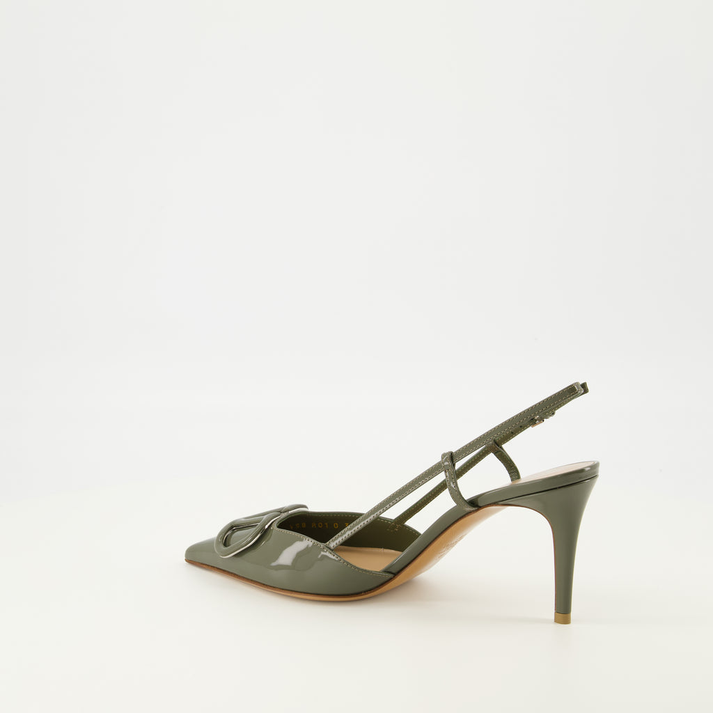 Image of the Vlogo patent leather khaki pumps by Valentino Garavani for Women - Spring-Summer 2026 - Back three-quarter right view