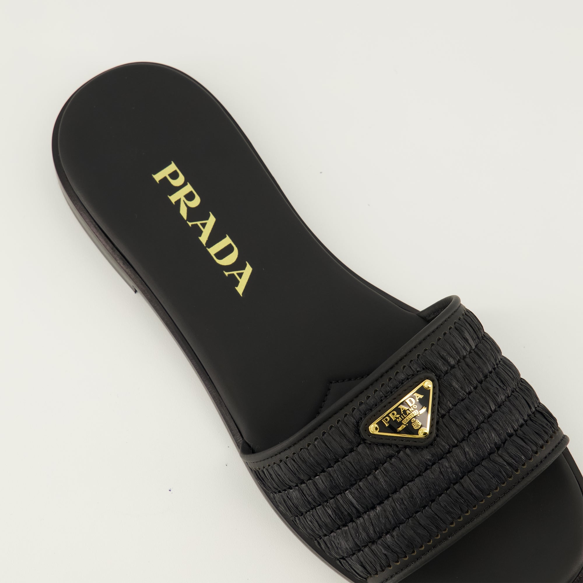 Image de l'article Mules en crochet noir de la marque Prada pour Femme - Saison Printemps-Été 2026 - Vue détaillée de haut