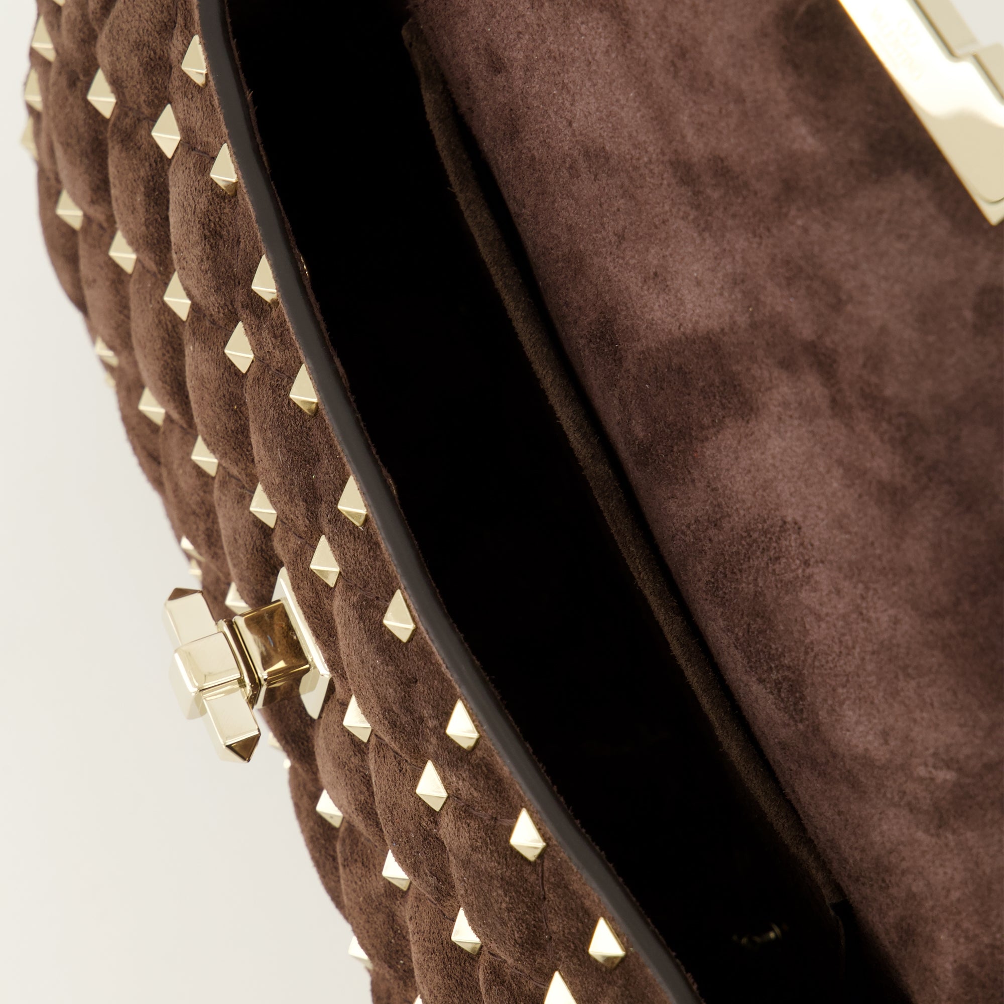 Sacs à main et épaule Petit sac Rockstud Spike en daim marron Valentino Garavani Marron Femme