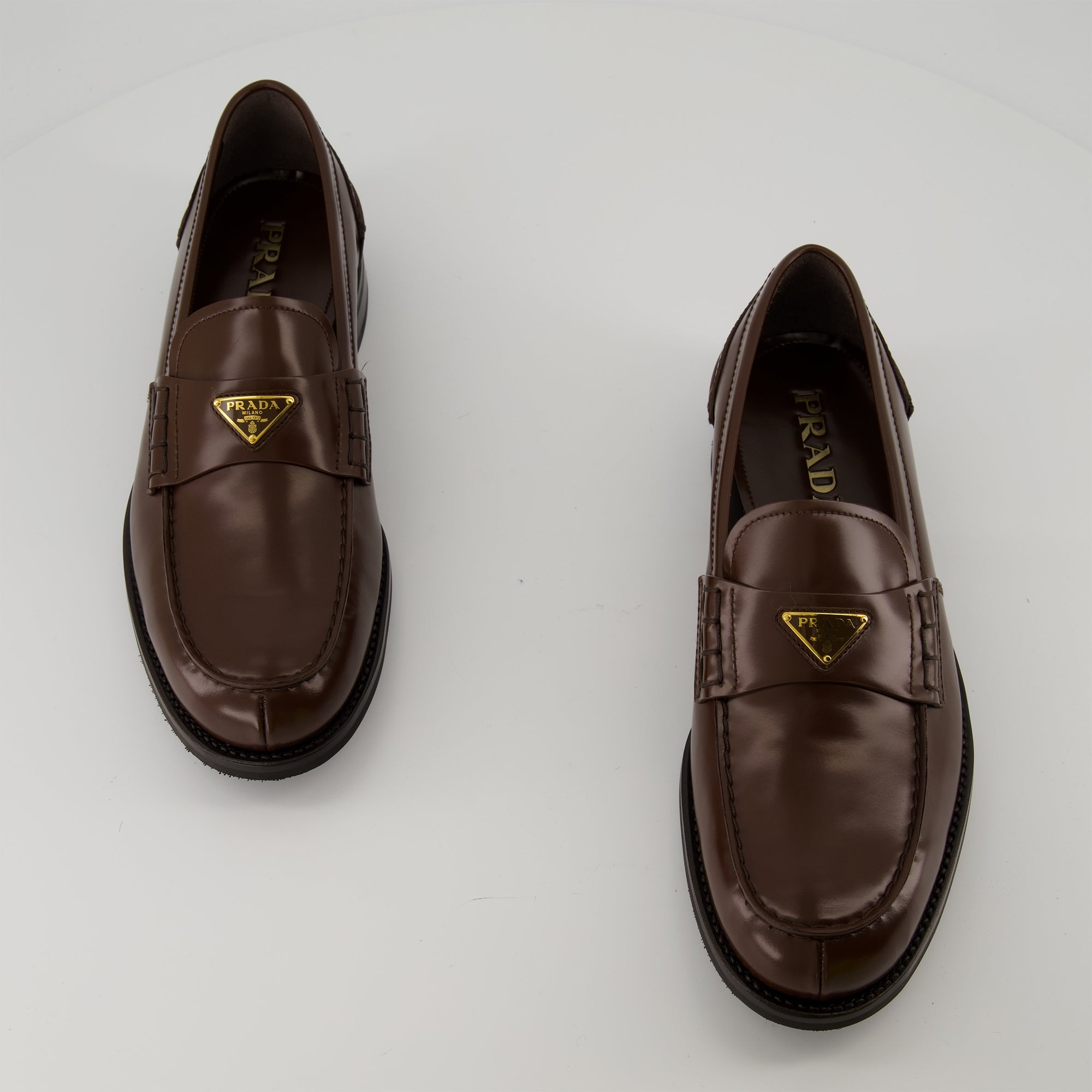 Mocassins Mocassins en cuir brossé Prada Marron Homme