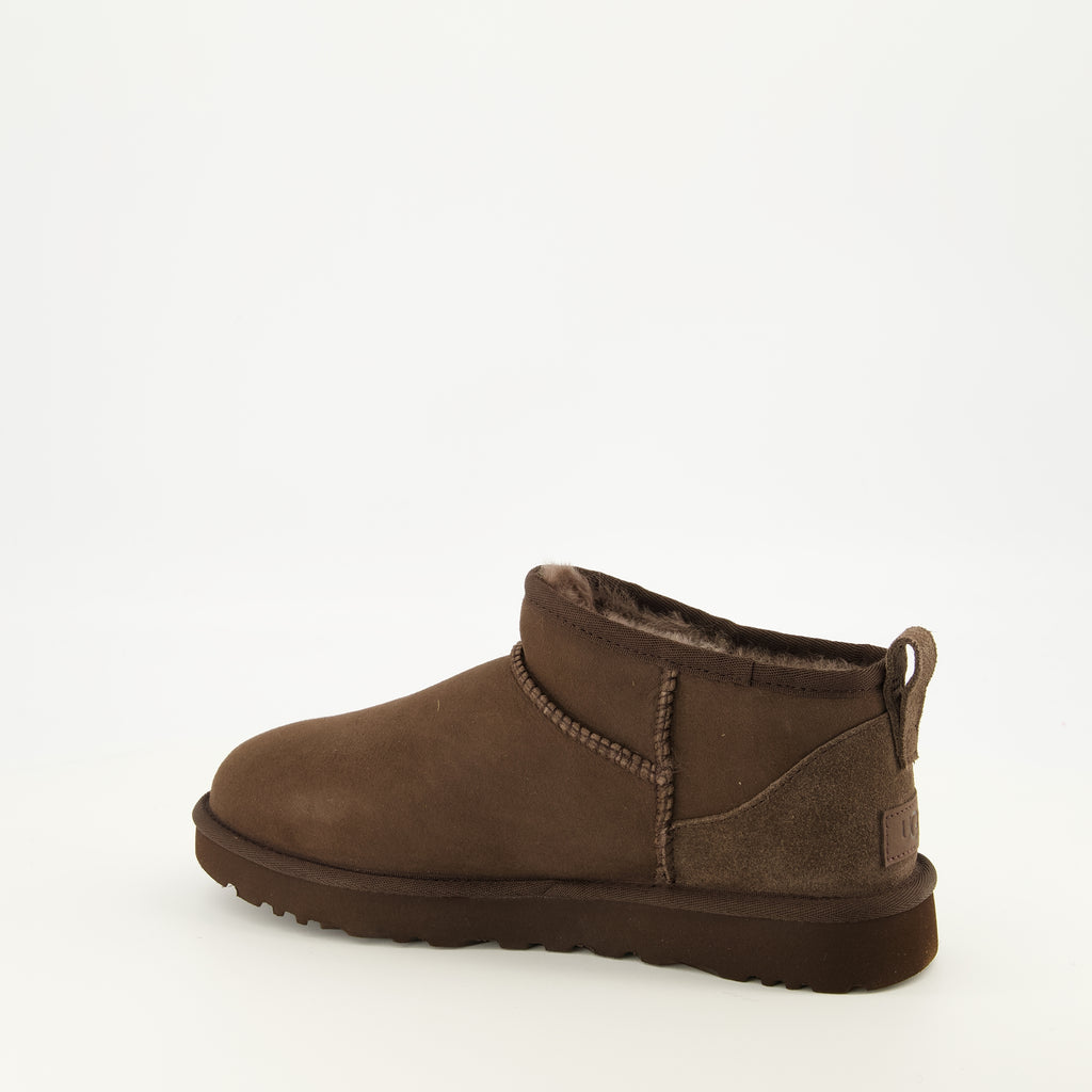 Bottines Botas Clásicas Ultra Mini en Marrón Ugg Marron Femme