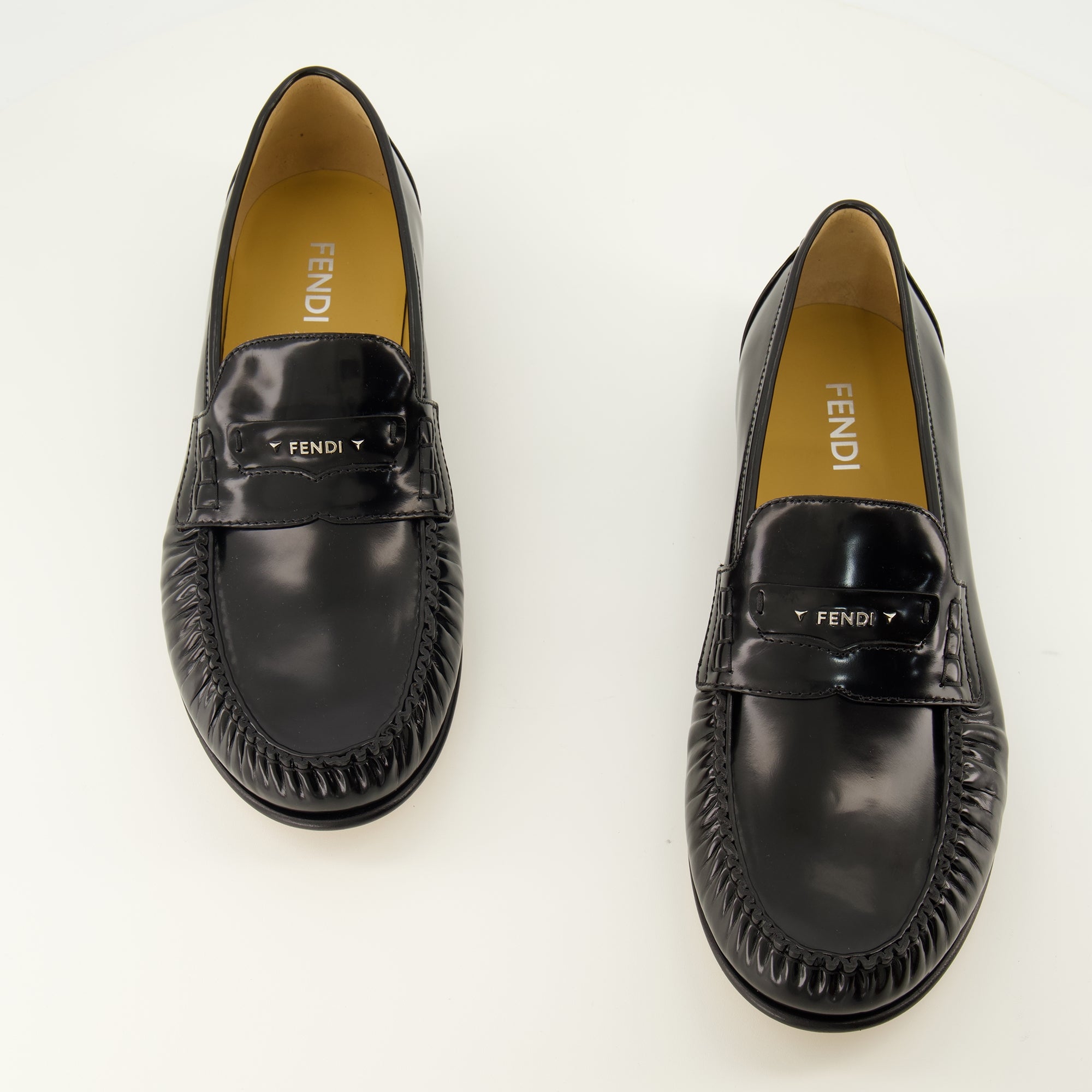 Mocassins Mocassini Neri in Pelle Scrunch Fendi Noir Homme