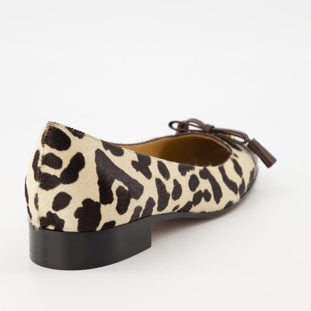 Chaussures plates Valet du roi Ballerinas Valentino Garavani Beige Femme