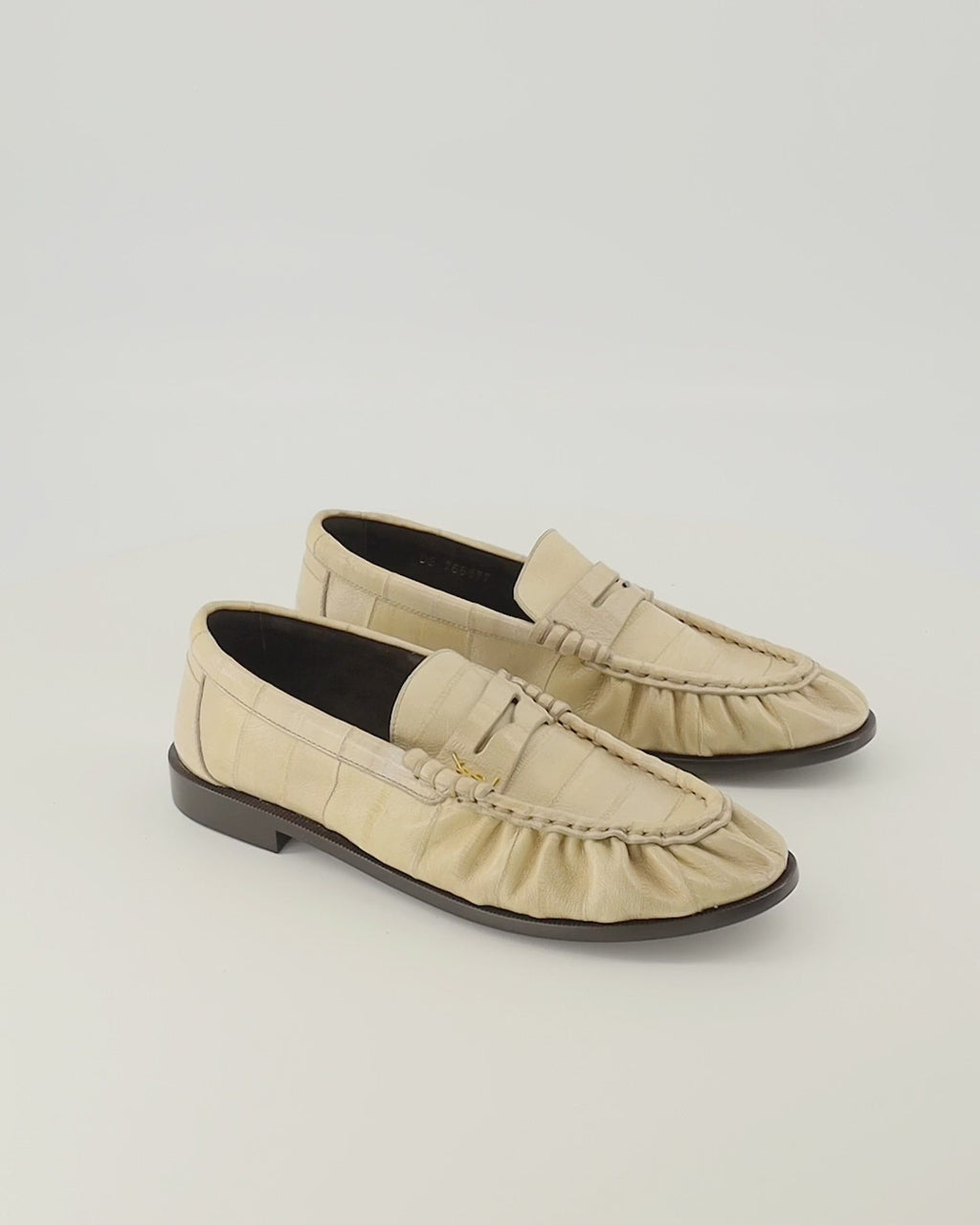 Mocassins Mocassins Loafer beige en cuir d'anguilles Saint Laurent Beige Femme