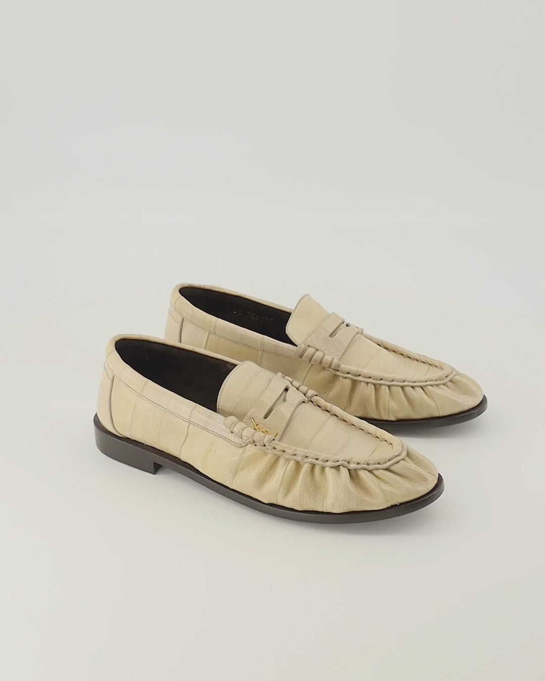 Mocassins Mocassins Loafer beige en cuir d'anguilles Saint Laurent Beige Femme